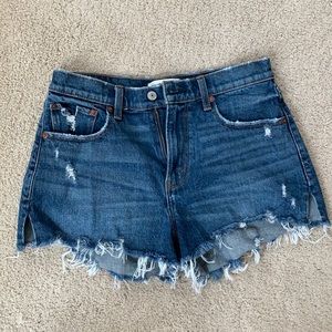 Abercrombie curve love mom short mid rise sz 4/27